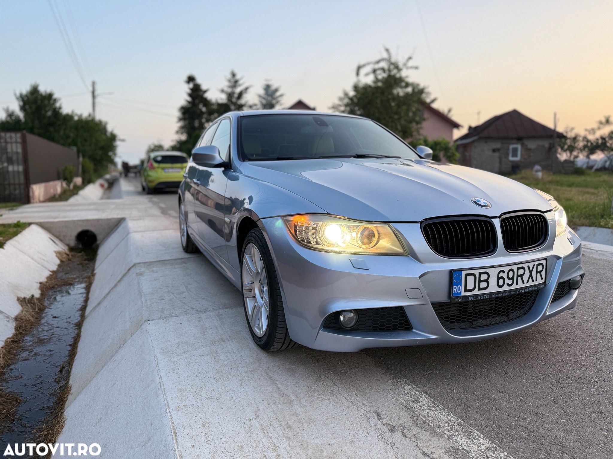 BMW Seria 3 - 1