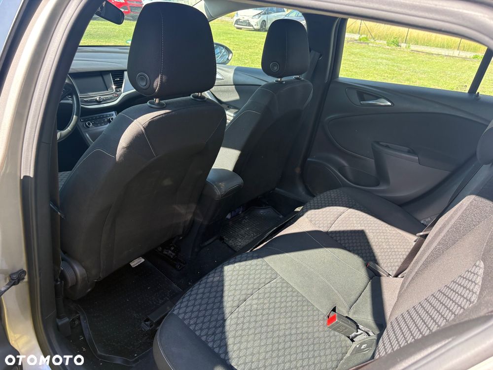 Opel Astra 1.4 Turbo Edition - 11