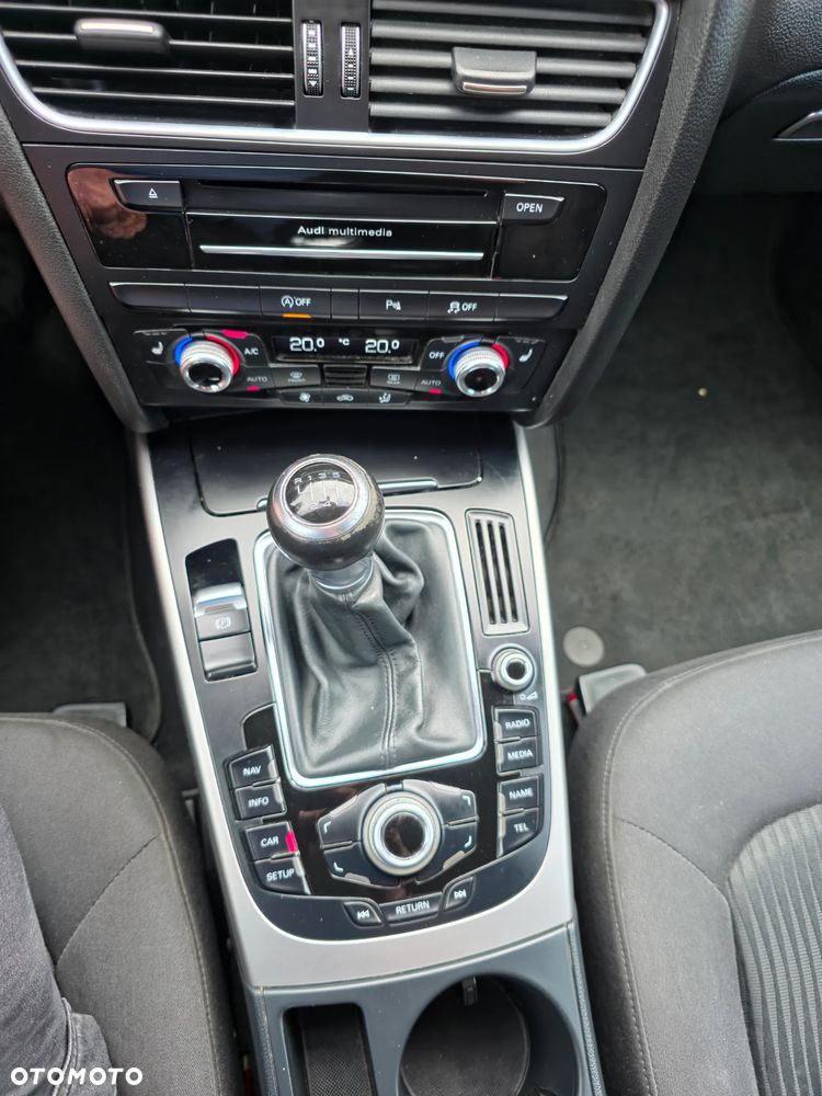 Audi A4 Avant 2.0 TDI - 9