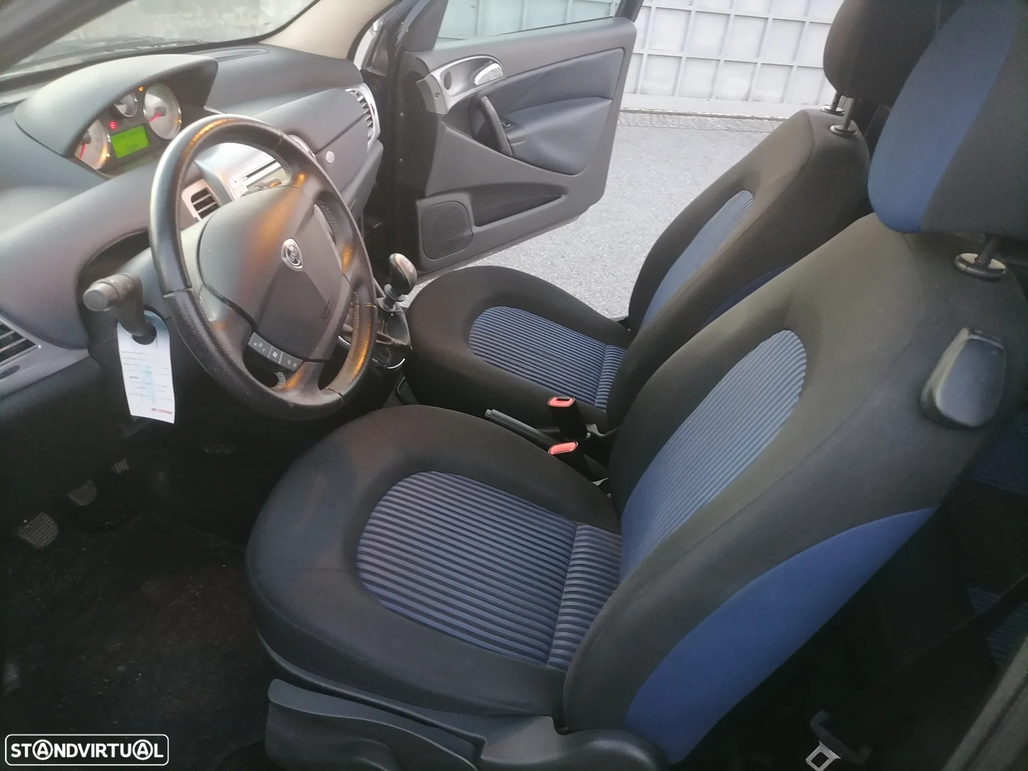 Lancia Ypsilon 1.2 Argento - 8