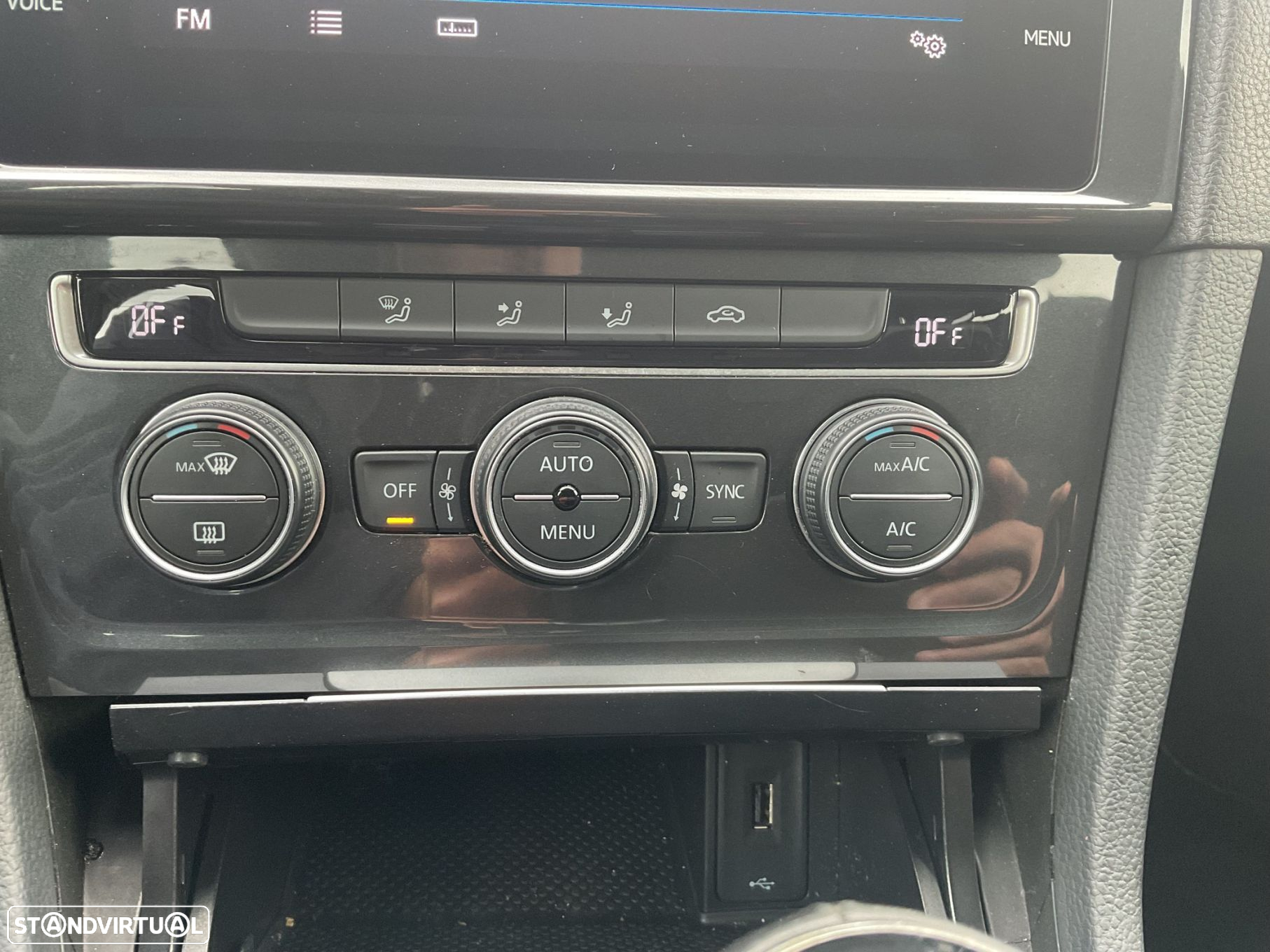 VW Golf 1.0 TSI Trendline Pack - 28