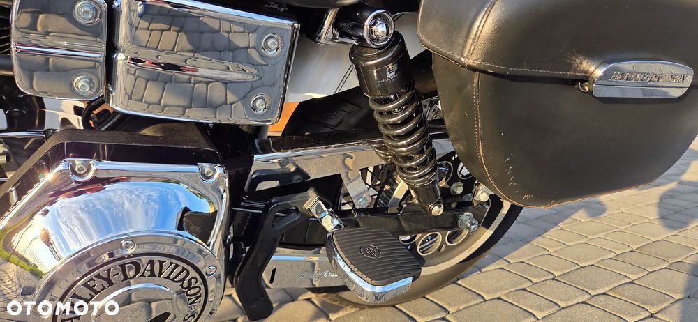 Harley-Davidson Dyna Wide Glide - 30