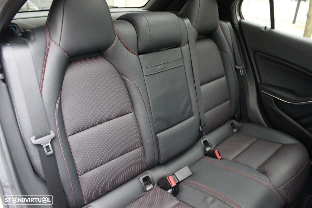 Mercedes-Benz GLA 45 AMG 4-Matic - 25