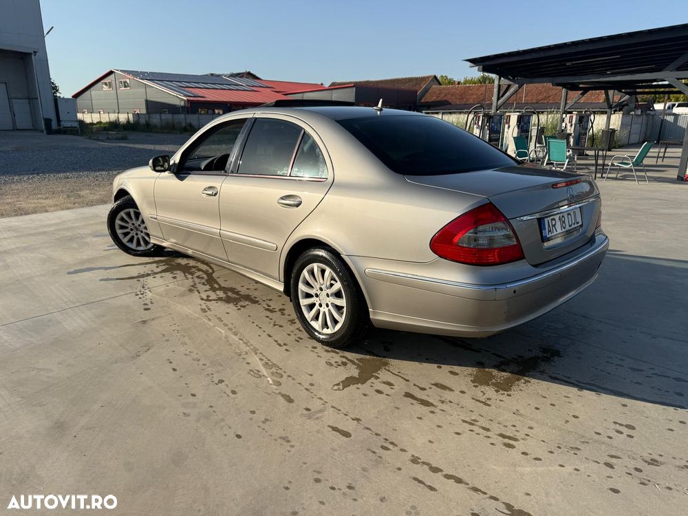 Mercedes-Benz E - 4