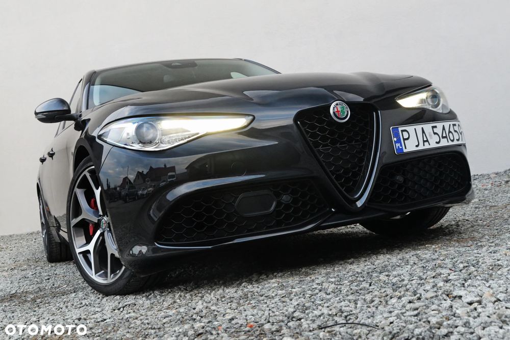 Alfa Romeo Giulia - 12