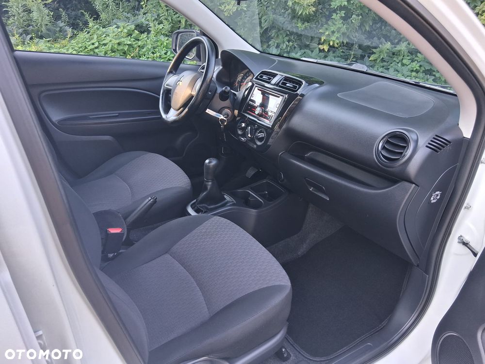 Mitsubishi Space Star 1.0 Entry - 10