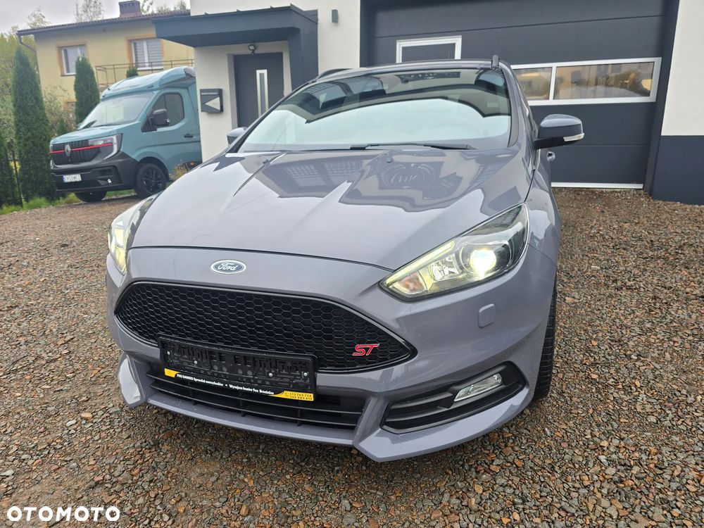 Ford Focus 2015 photo 3