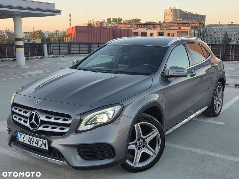 Mercedes-Benz GLA 200 7G-DCT AMG Line - 1