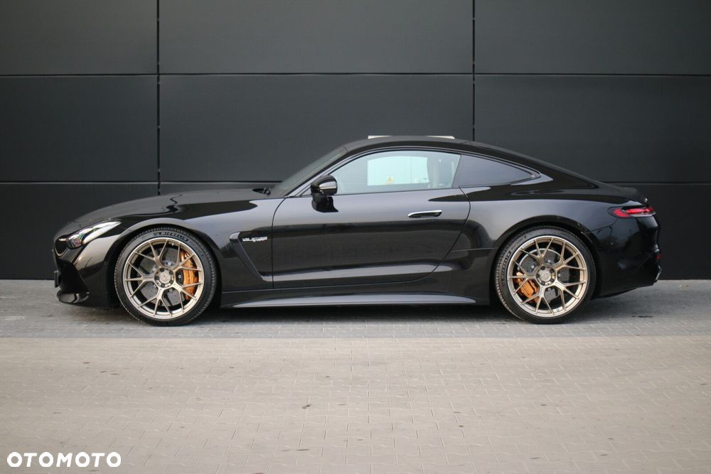 Mercedes-Benz AMG GT - 9