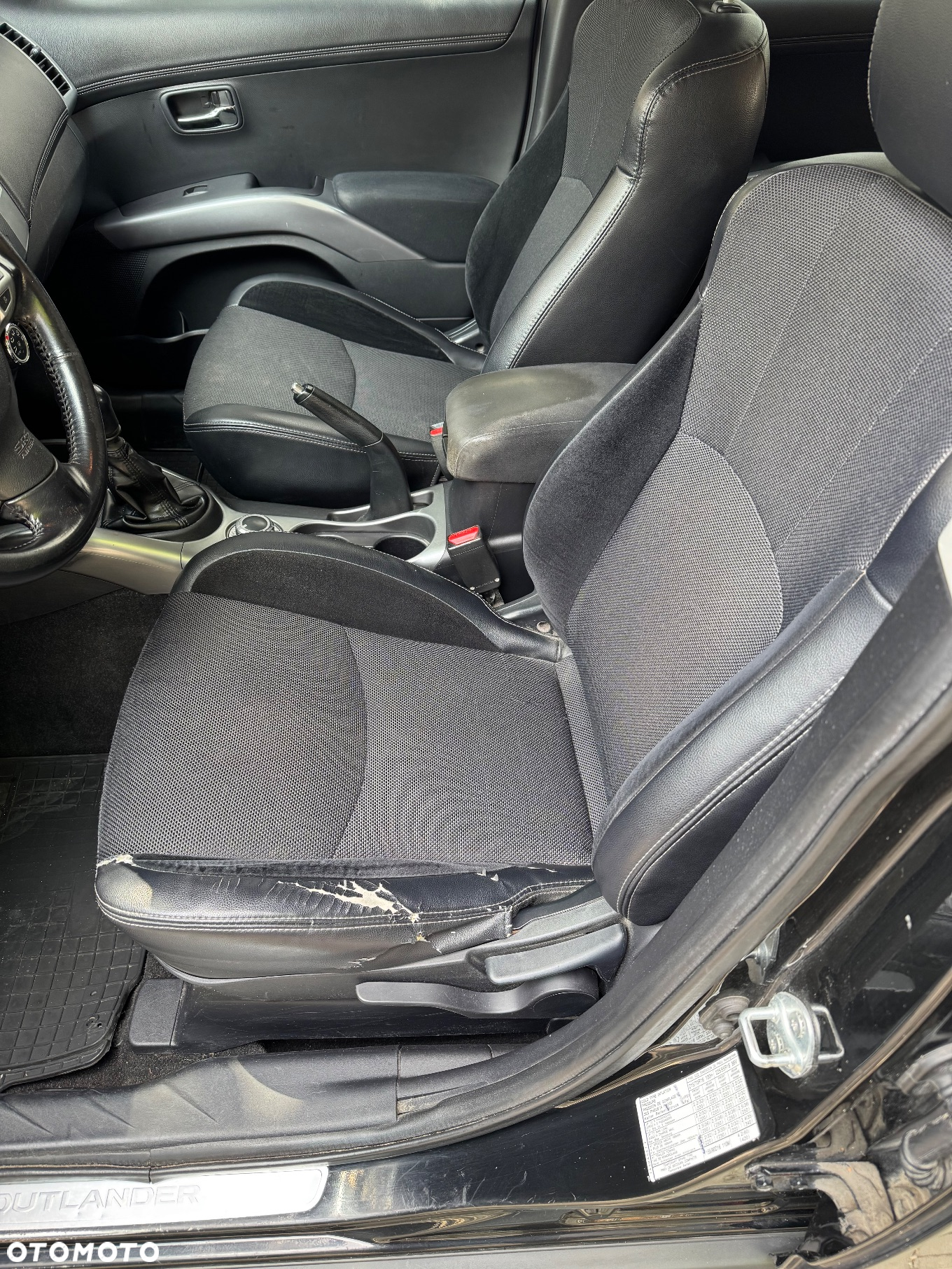 Mitsubishi Outlander 2.0 DID Intense + - 10