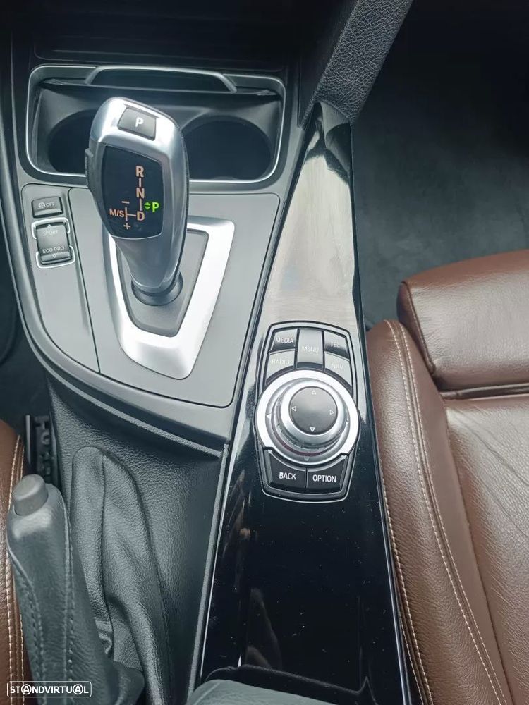 BMW 320 d Touring Aut. M Sport - 24