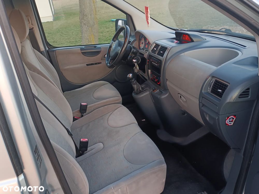 Citroën Jumpy Combi - 11