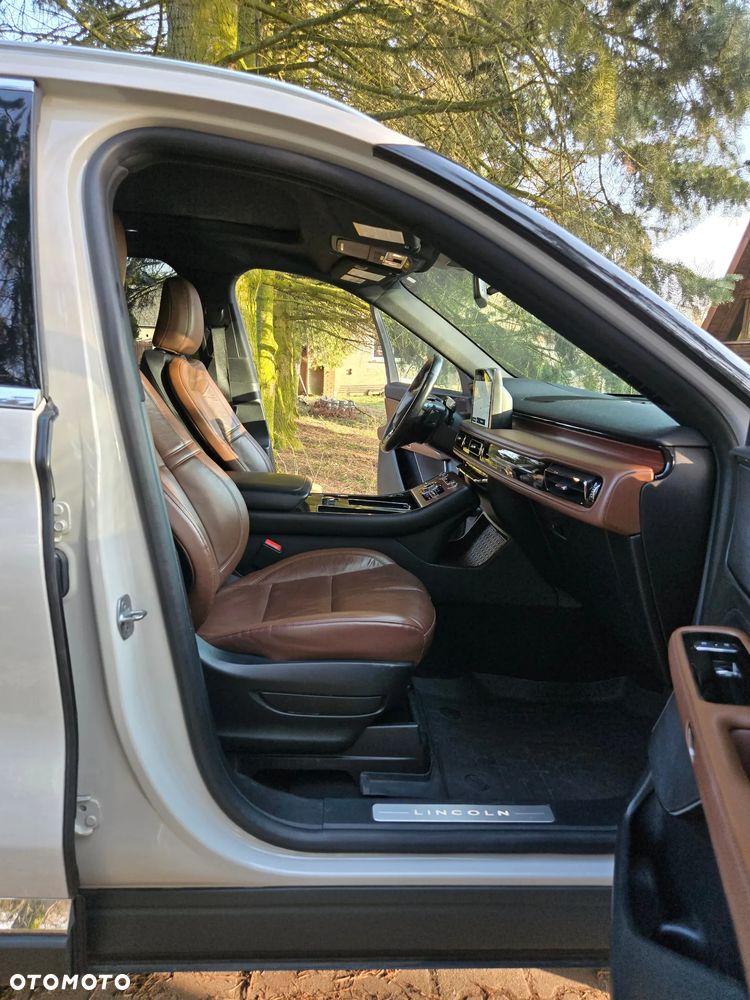 Lincoln Aviator - 18