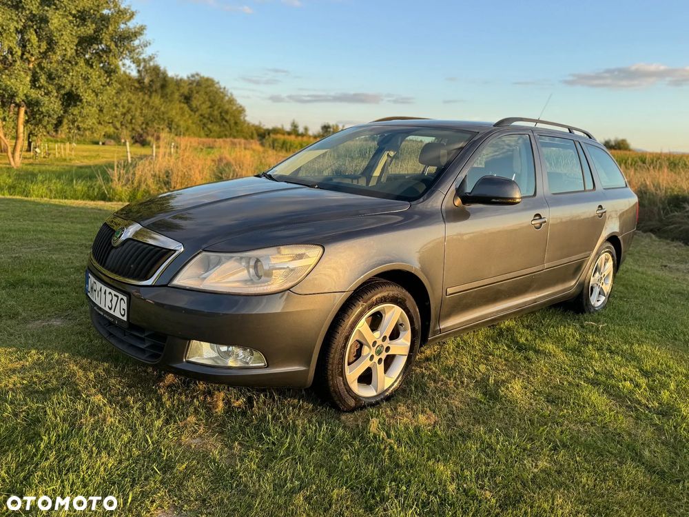 Skoda Octavia 2.0 TDI DPF Ambition DSG - 1