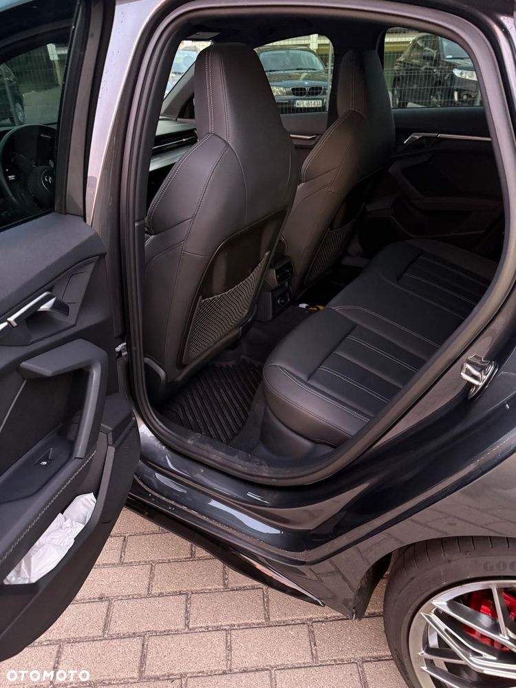 Audi S3 TFSI quattro S tronic - 12