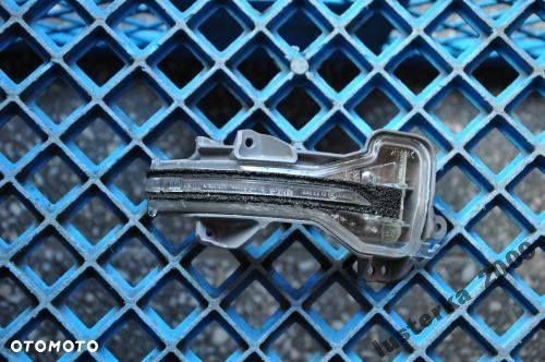 HONDA CRV CR-V 12-15 PRAWY KIERUNKOWSKAZ ORYGINAŁ - 1