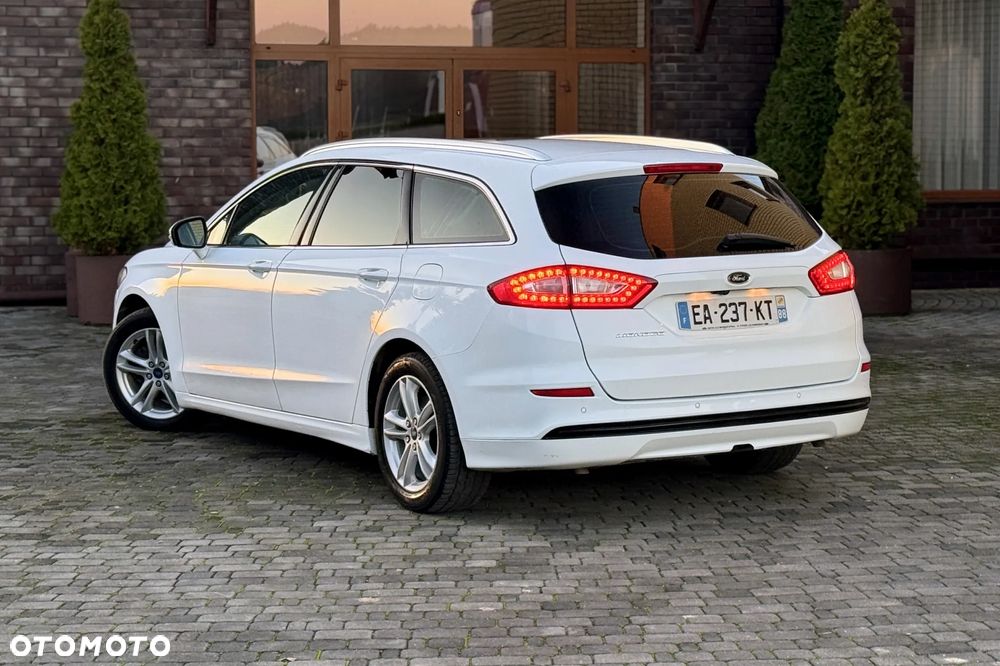 Ford Mondeo 2.0 TDCi Start-Stopp Titanium - 23