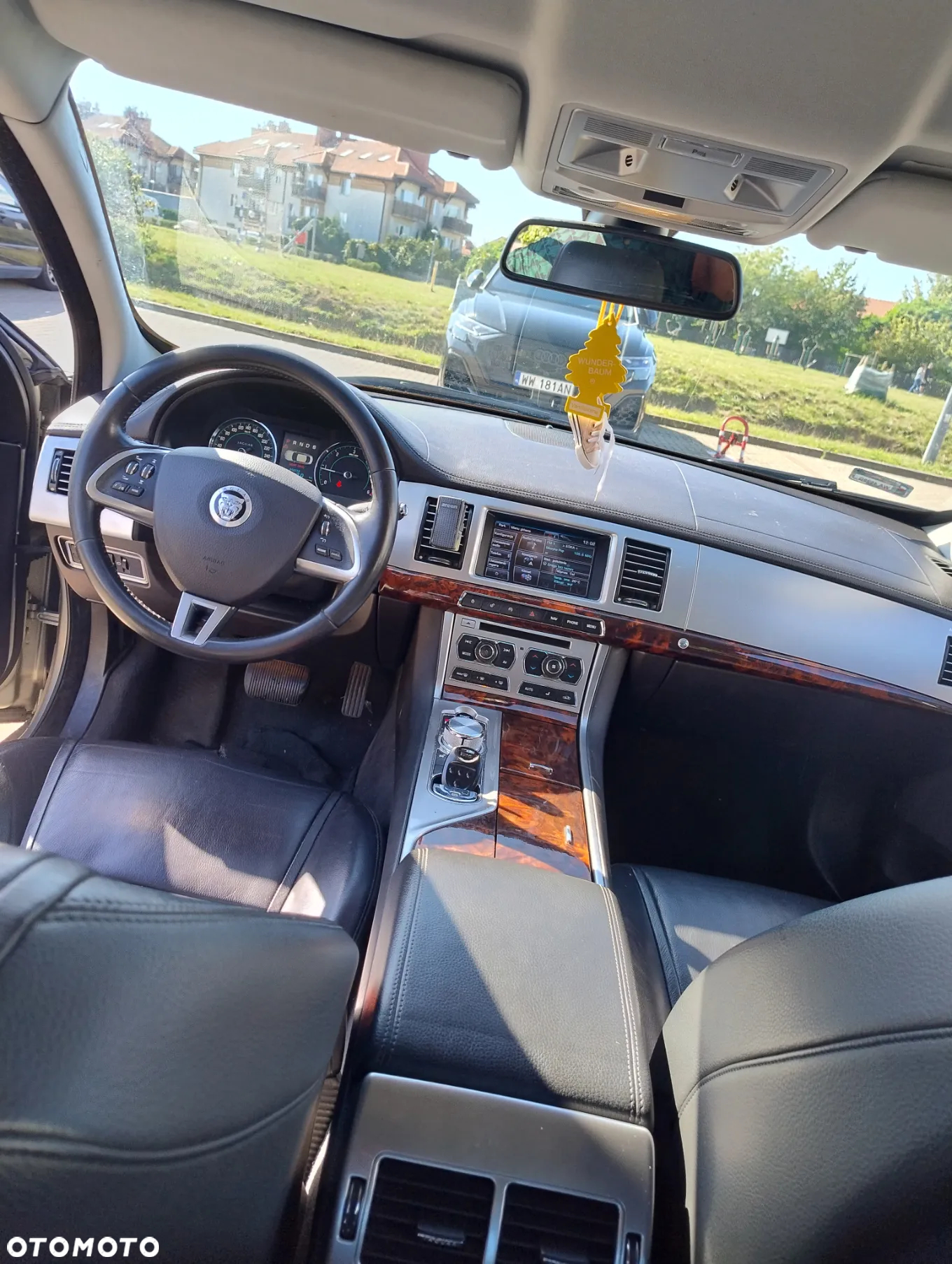Jaguar XF 2.2 D Luxury - 7