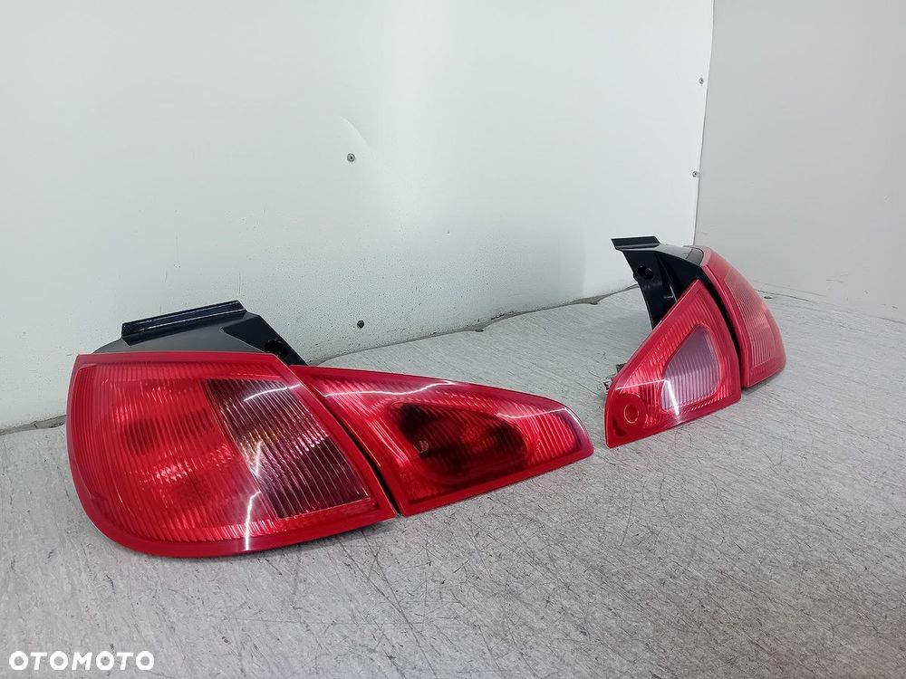 LAMPY TYŁ KOMPLET MITSUBISHI COLT VI MR957365  MR957366  MN105623  MN105626 - 9