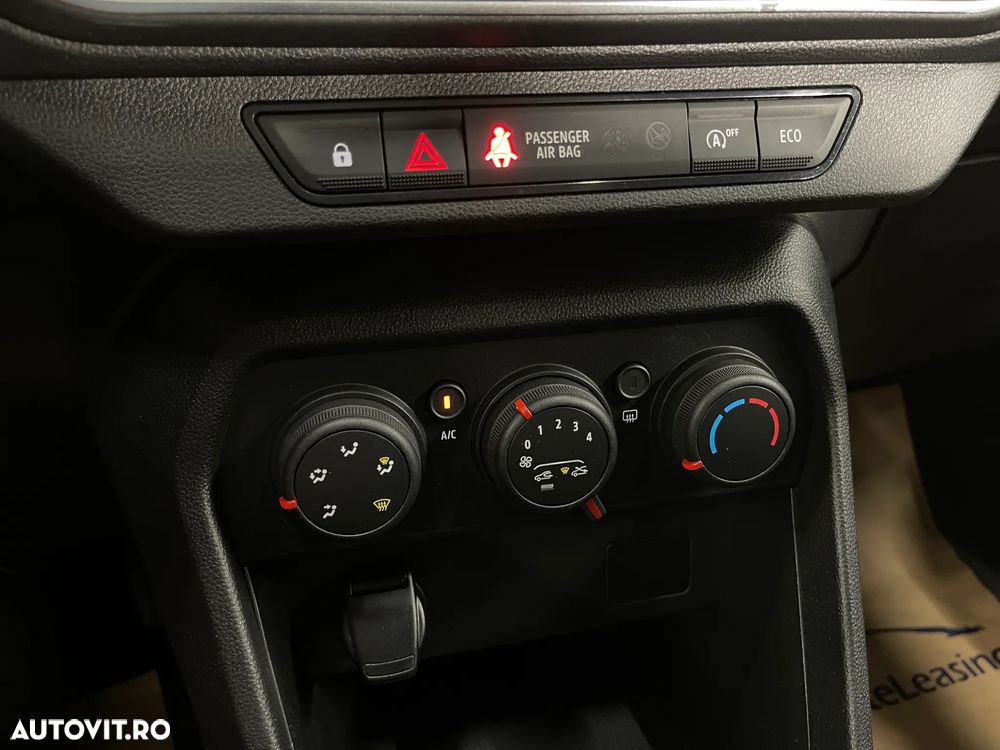 Dacia Logan TCe 90 Essential - 14