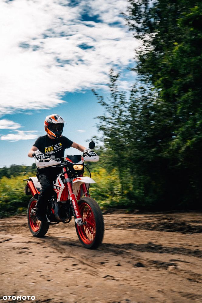 Rieju MRT Pro SM - 16