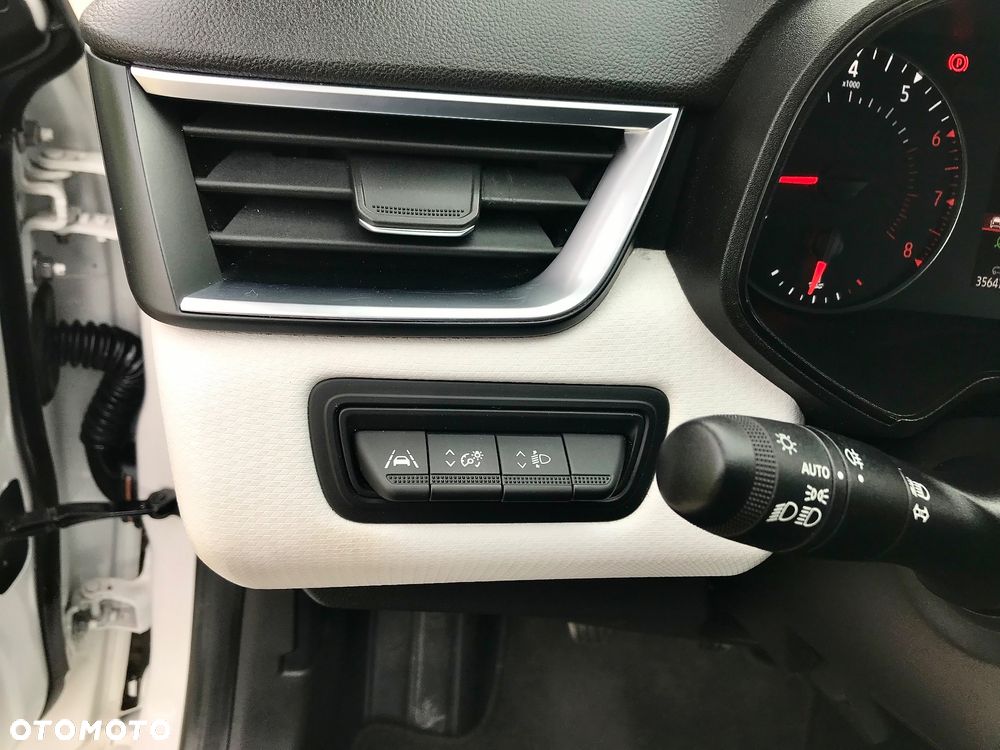 Renault Clio - 22