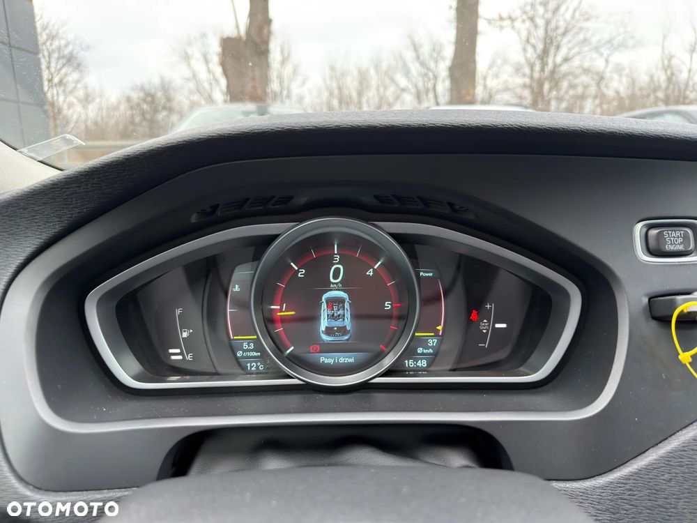 Volvo V40 D2 - 22