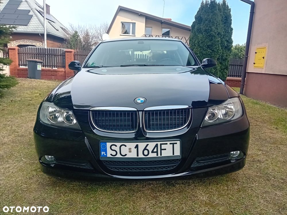 BMW Seria 3 318i Edition Exclusive - 17