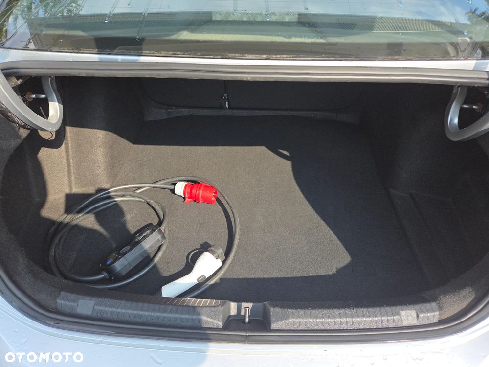 Volkswagen Golf - 9