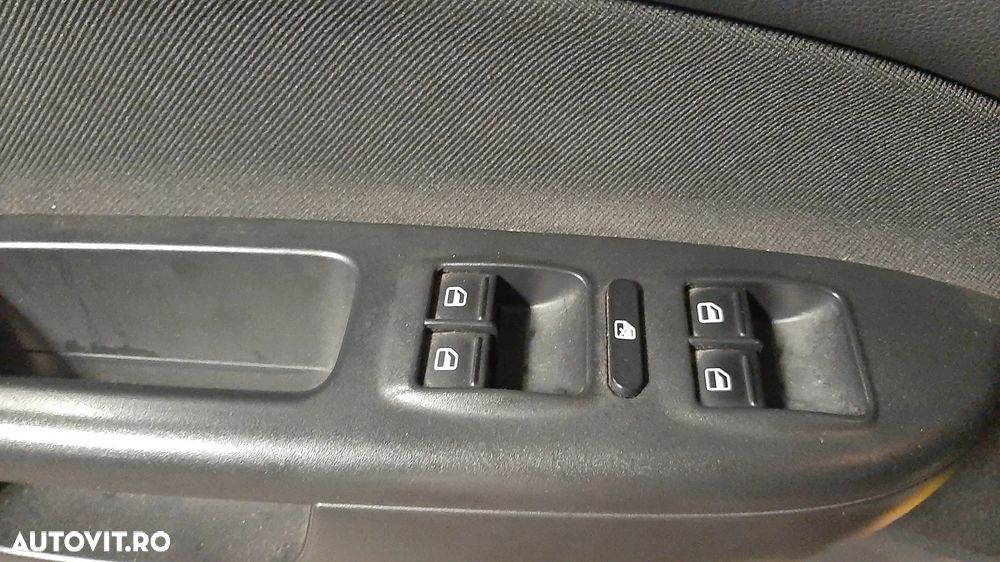 Skoda Octavia Combi 1.4 TSI Ambiente - 5