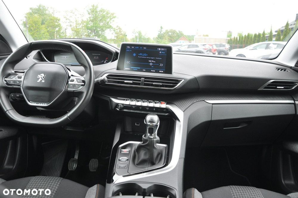 Peugeot 3008 1.2 PureTech Active Pack S&S - 19