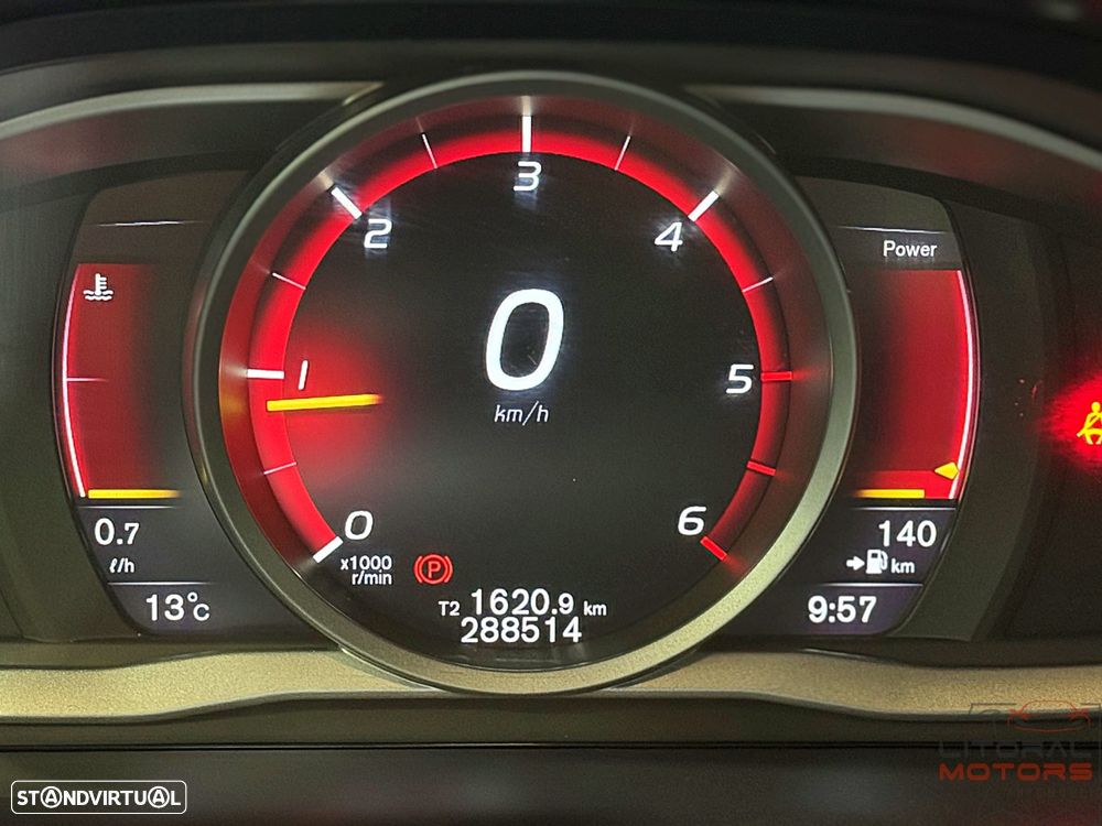 Volvo XC 60 2.0 D3 Momentum - 25