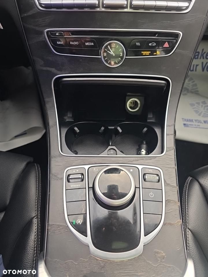 Mercedes-Benz Klasa C 300 7G-TRONIC AMG Line - 9