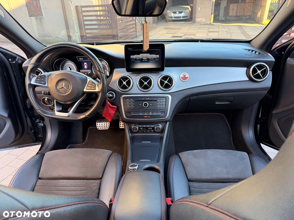 Mercedes-Benz GLA 200 (CDI) d 7G-DCT AMG Line - 12