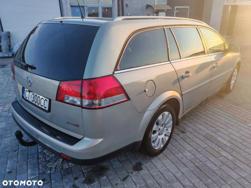 Opel Vectra 1.9 CDTI Cosmo - 4