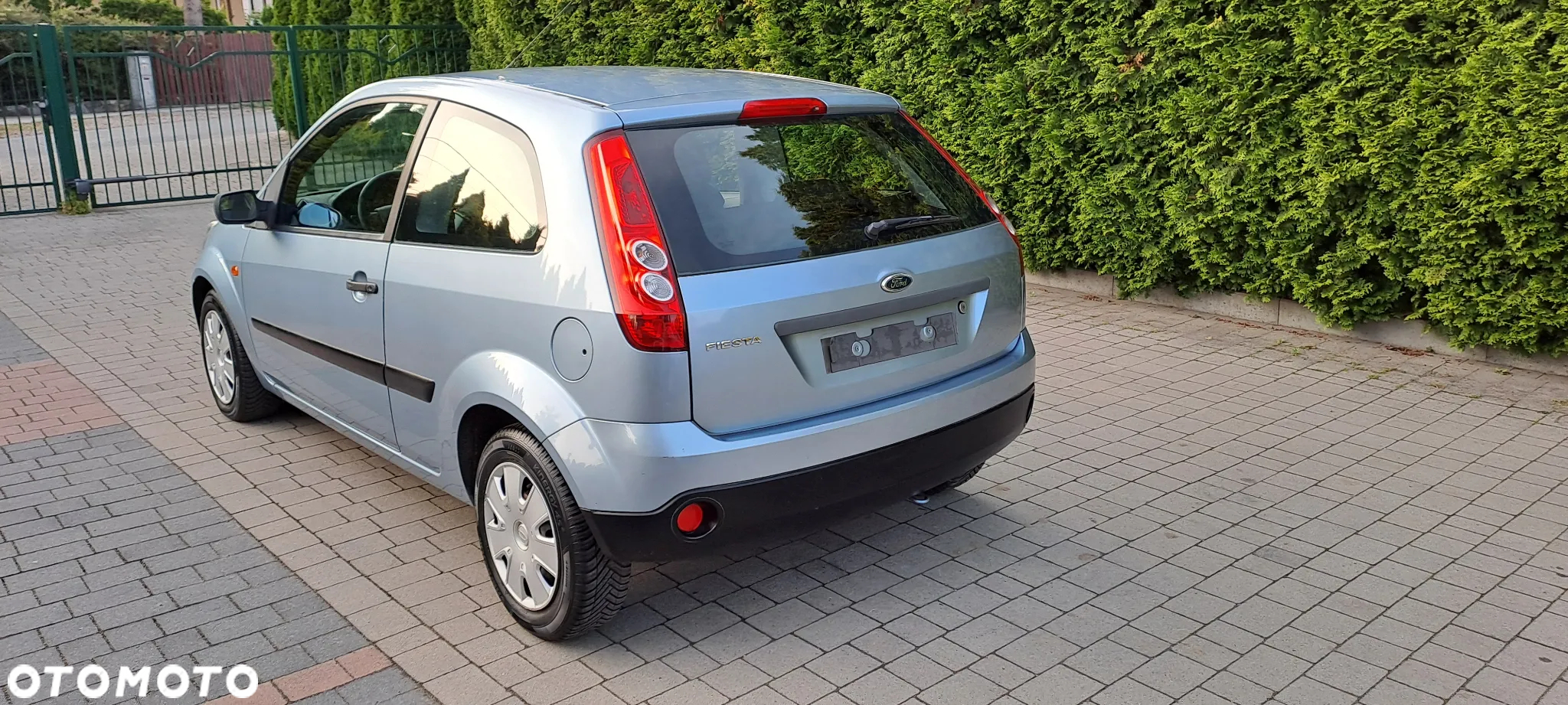 Ford Fiesta 1.3 Ambiente - 8