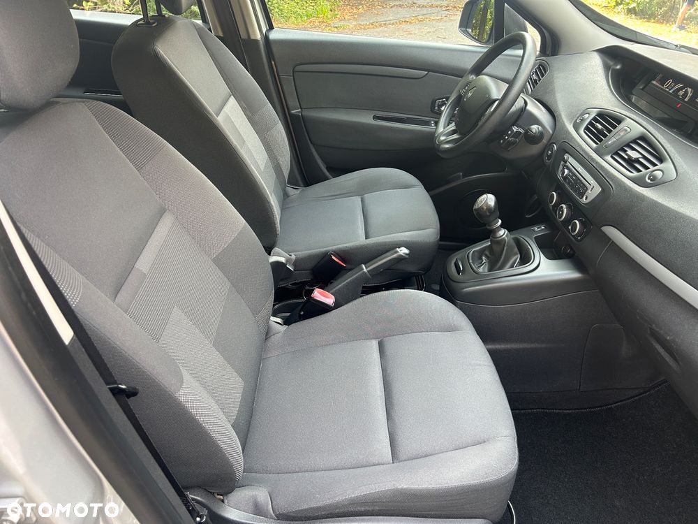 Renault Scenic 1.6 16V 110 TomTom Edition - 18
