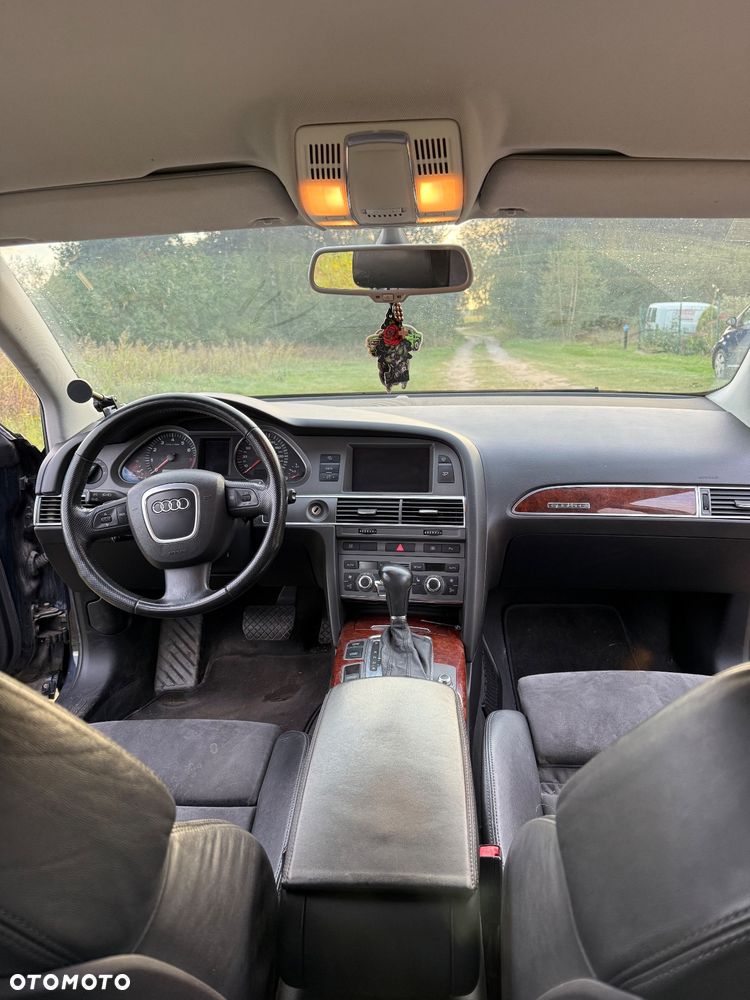 Audi A6 - 6