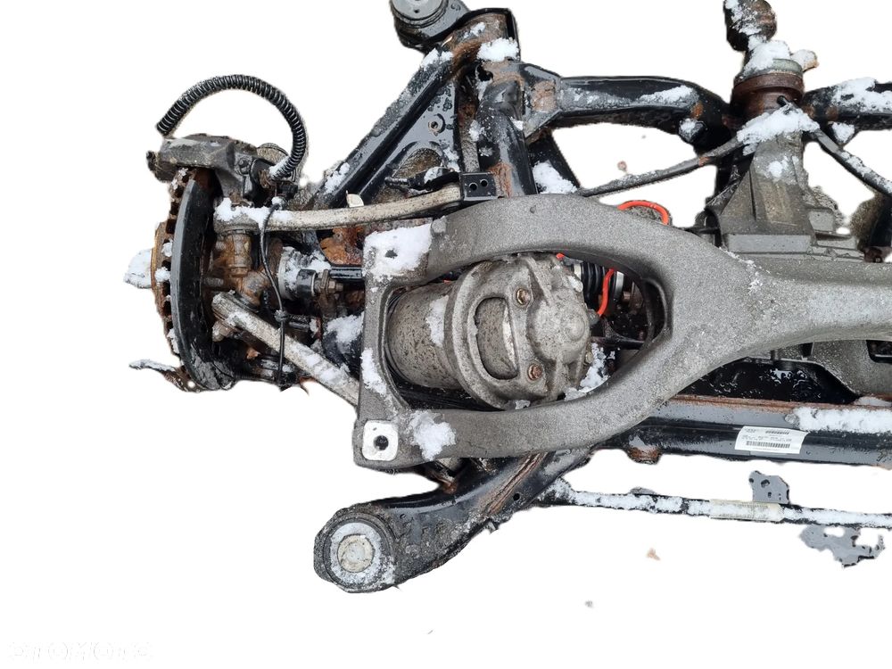 AUDI Q7 4L 05-10 2008 r. 4,2 TDI belka tylna zawieszenia tylnego pneumatyka * - 2