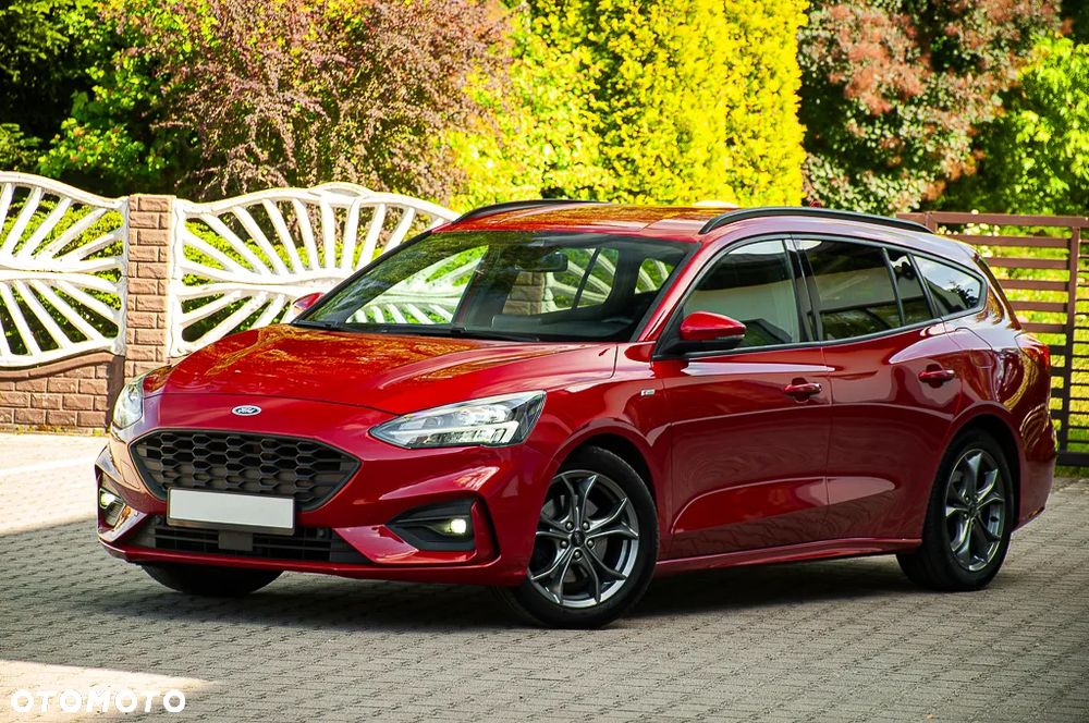 Ford Focus - 30