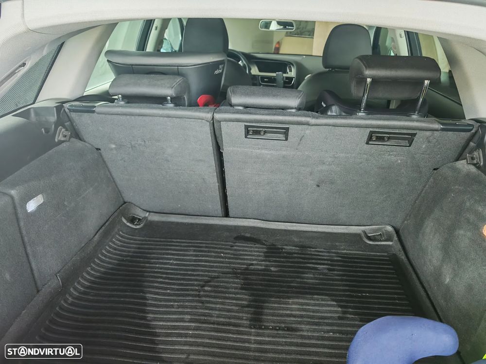 Audi A4 Avant 2.0 TDI - 9