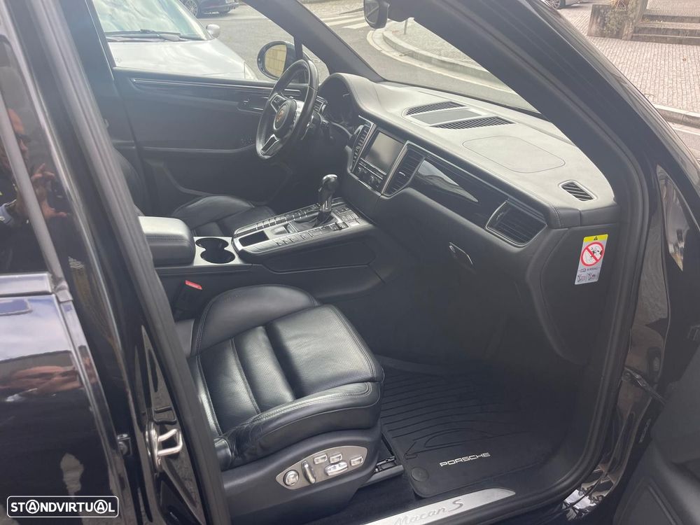 Porsche Macan S - 26