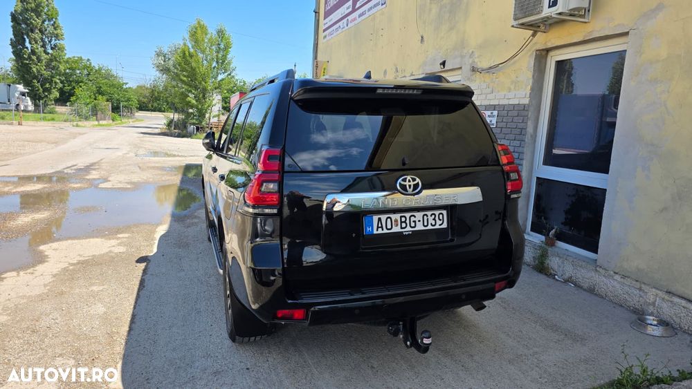 Toyota Land Cruiser 2.8l Turbo D-4D A/T Luxury - 3