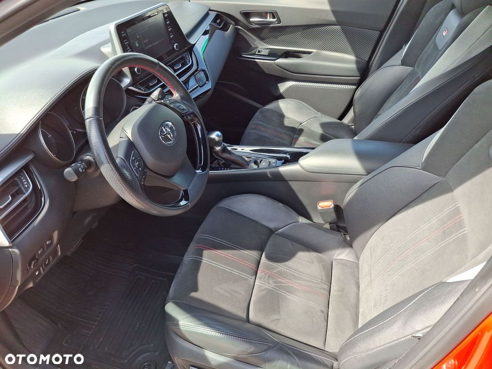 Toyota C-HR - 9