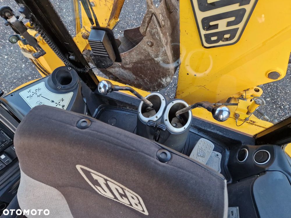JCB 3CX - 13