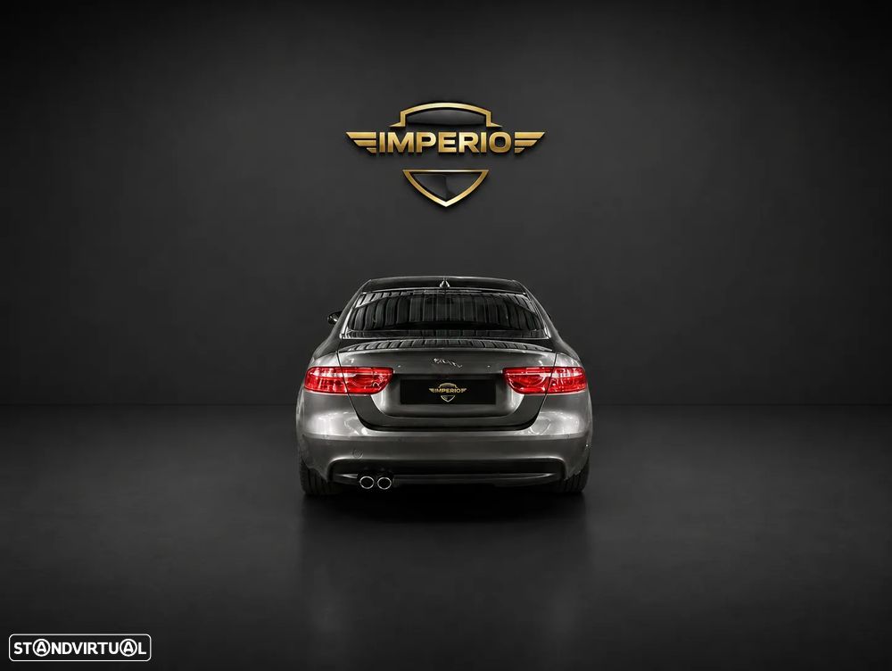 Jaguar XE 20d Aut. Portfolio - 5