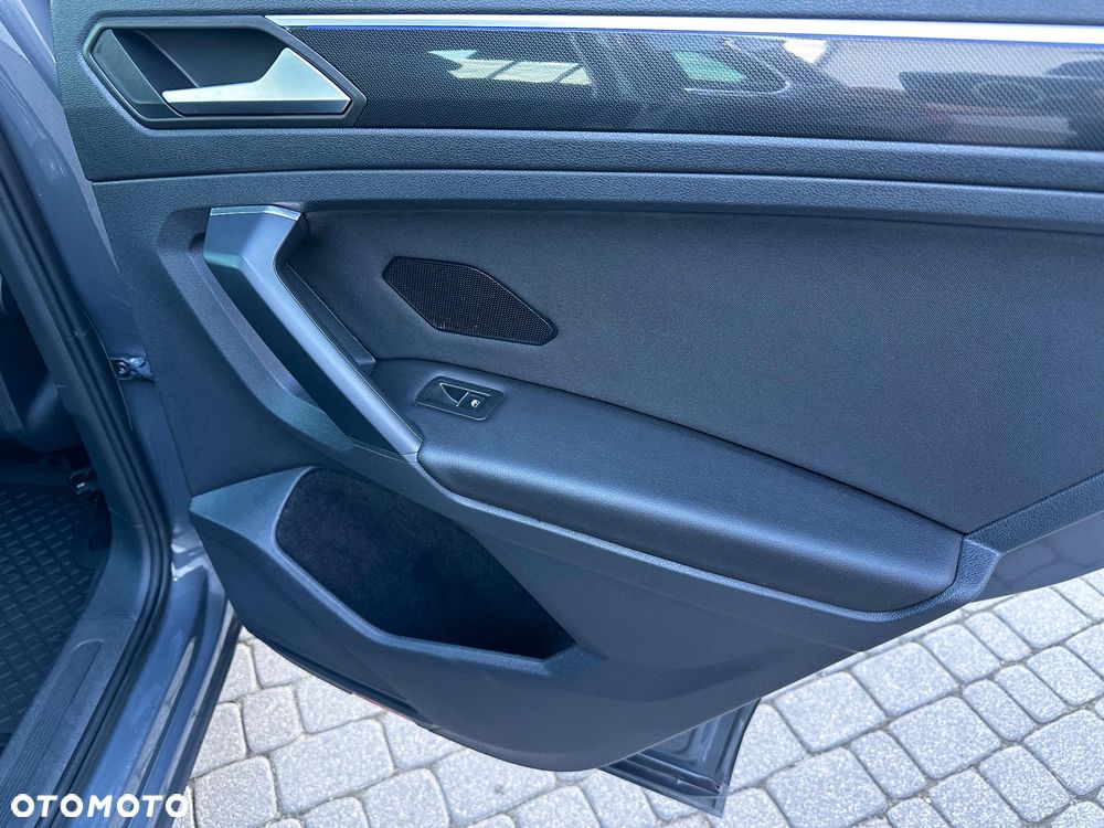 Volkswagen Tiguan 1.5 TSI EVO Elegance DSG - 23