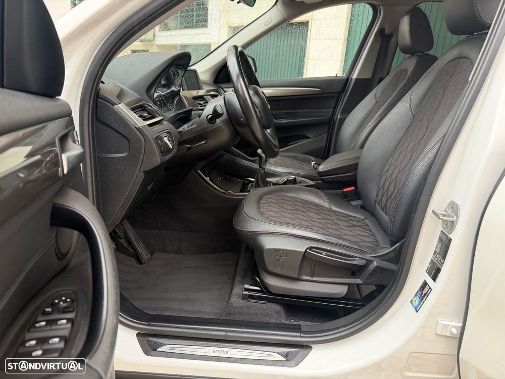 BMW X1 16 d sDrive Line Sport - 9