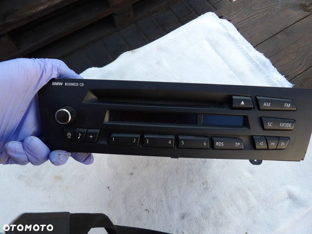 BMW - E81,E87,E90,E91 - RADIO - EUROPA - 9227500 - 1