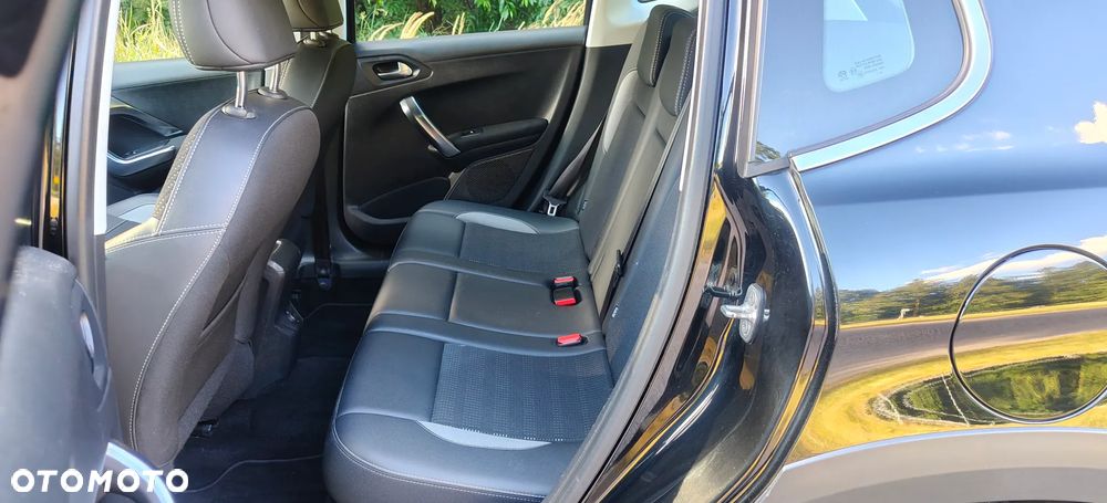 Peugeot 2008 1.2 Pure Tech GPF Allure S&S EAT6 - 12